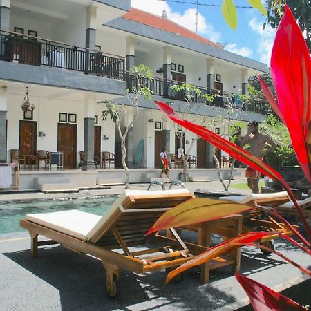 Uluwatu Made Guesthouse Exterior foto