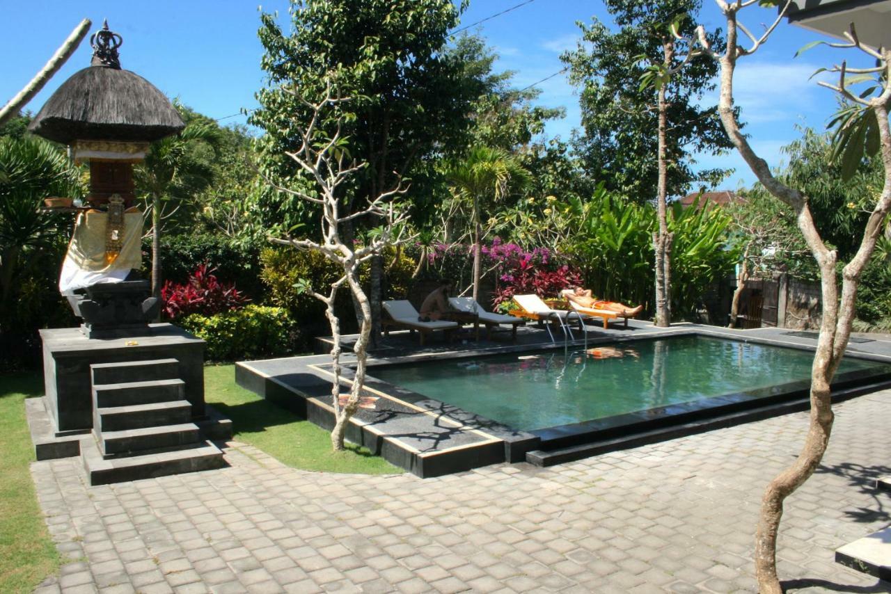 Uluwatu Made Guesthouse Exterior foto