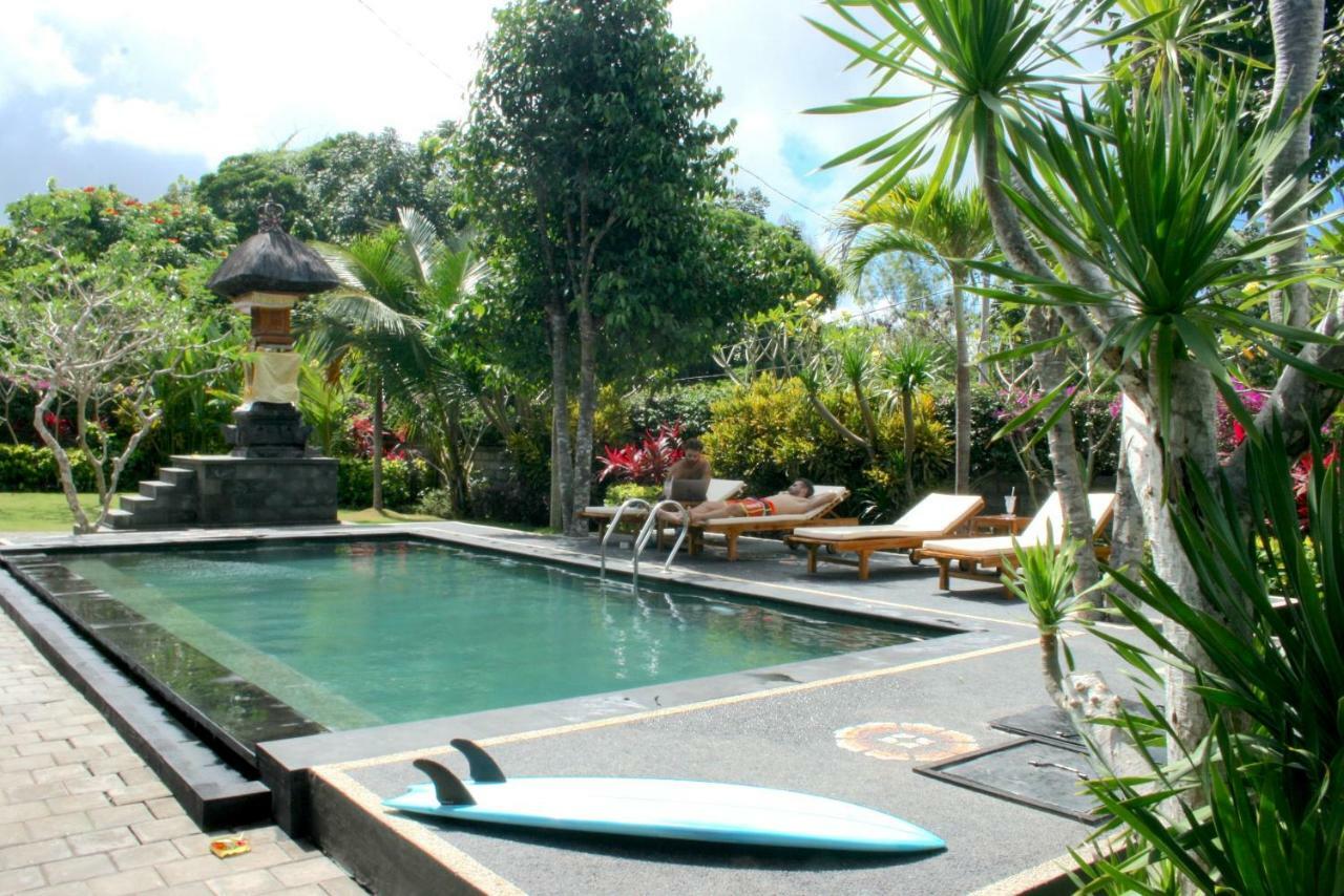 Uluwatu Made Guesthouse Exterior foto